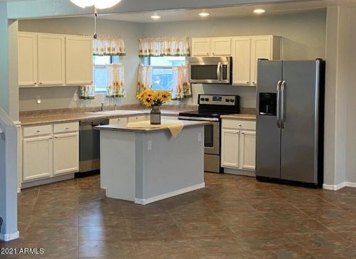 8428 Keats Ave, Mesa, AZ 85209-4345