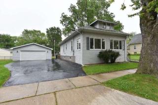 2833 94th St, Sturtevant, WI 53177-2406