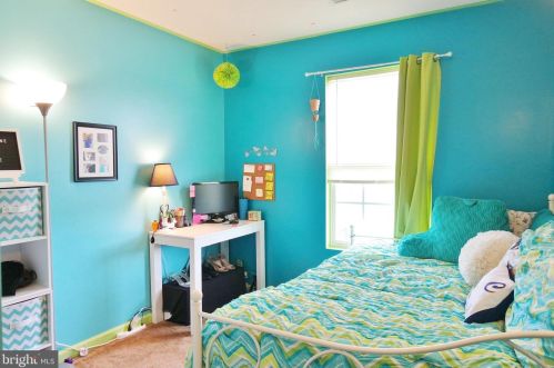 209 Kadies Ln, Edinburg VA  22824-9608 exterior