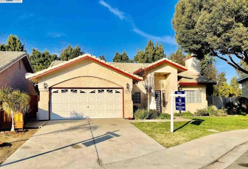1429 Sandy Ct, Modesto, CA 95355-5615