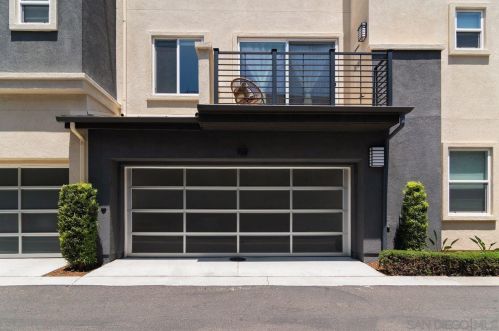 7768 Stylus Dr, San Diego, CA 92108-2619