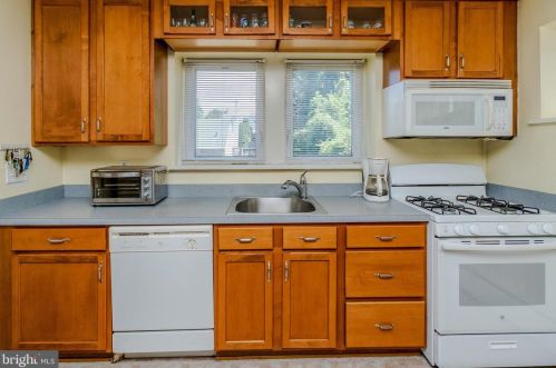 429 Jefferson Ave, Cheltenham PA  19012-2025 exterior