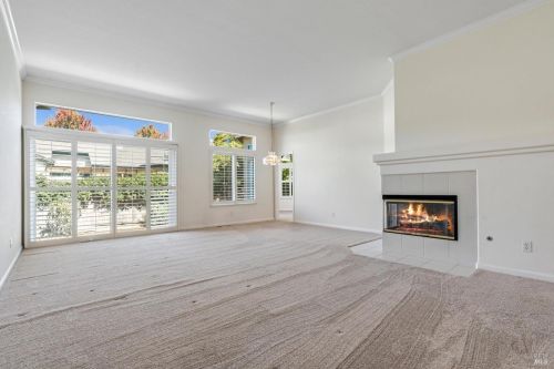 308 Breeden St, Santa Rosa, CA 95409-3449