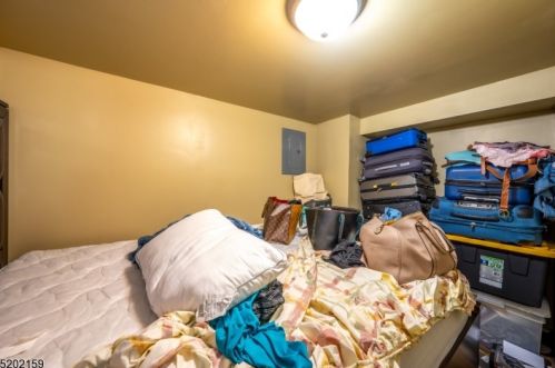 551 Leo St, Industrial Hillside NJ  07205-1726 exterior