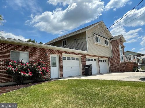 619 Ridge Rd, Shoemakersville, PA 19555-9043