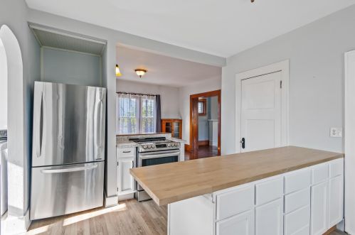 1027 Church St, Marion OH  43302-4408 exterior