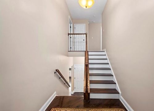 1015 Noble Pne Ct, Trafford PA 15085-9786 exterior