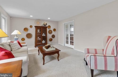 20 Hedgerow Dr, Fairless Hills PA  19030-4022 exterior
