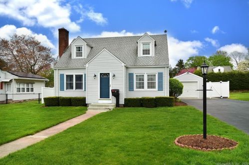 45 Oleary Dr, Manchester, CT 06040-2611
