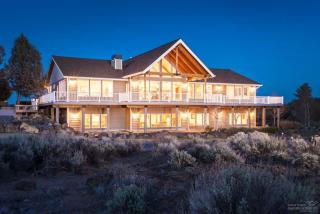 18276 Fryrear Ranch Rd, Bend, OR 97701-9117