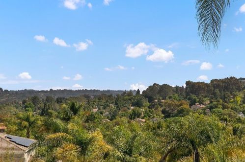 2160 13th St, Encinitas CA  92024-6801 exterior