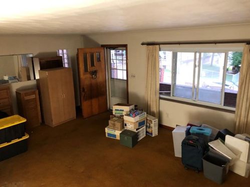 836 Vermont Ave, Glassport, PA 15045-1557