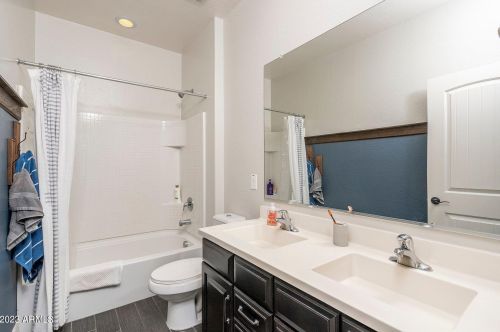 3948 Strawberry Dr, Gilbert AZ  85298-3703 exterior