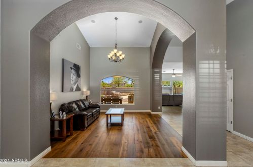 113 Phelps St, Gilbert, AZ 85295-1939