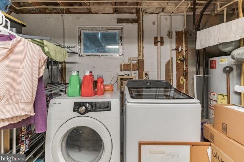 14397 Surrydale Dr, Woodbridge VA  22193-3470 exterior