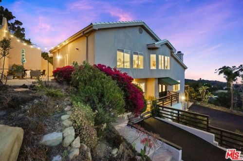 21630 Saddle Peak Rd, Topanga CA  90290-3414 exterior