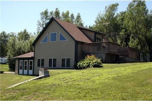 5270 2nd St, Melrose, IA 52569-8589