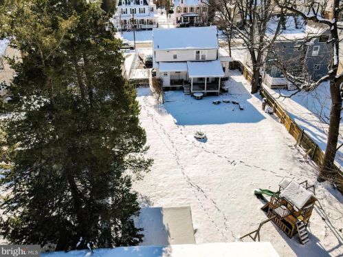 33 Church St, Beverly NJ  08010-3526 exterior