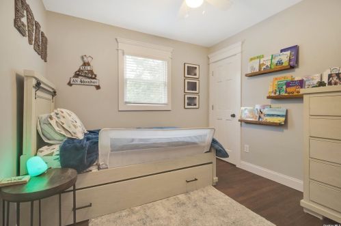 429 Hillside Ave, West Sayville NY  11796-1205 exterior