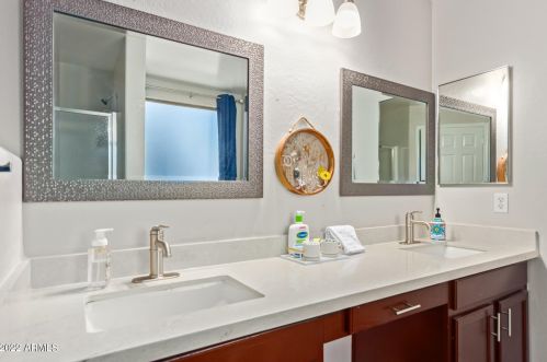 10517 Magnolia St, Tolleson AZ  85353-5623 exterior
