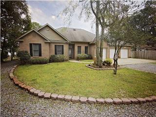 6499 Bay Rd, Mobile, AL 36605-9689