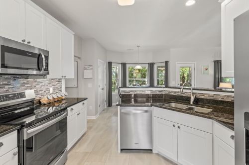 2813 Bottle Brush Ct, Mount Pleasant SC  29466-9202 exterior
