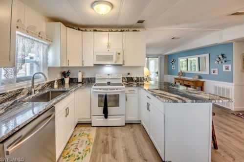 7196 Drum Dr, Saint James City FL  33956-2726 exterior