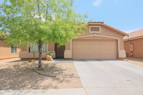 8465 Gupta Dr, Tucson, AZ 85747-0907