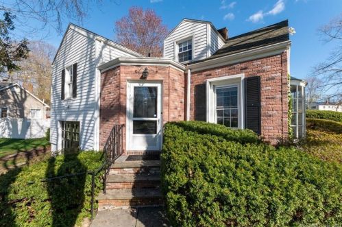68 Ridge Park Ave, Stamford, CT 06905-2612