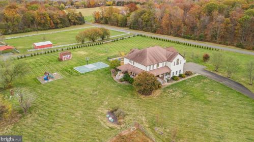 11606 Reid Ln, Nokesville VA  20181-2007 exterior