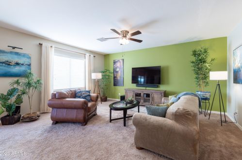 4205 81st Ln, Phoenix, AZ 85033-2330