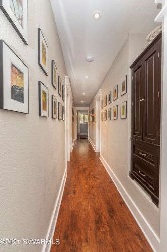 105 Mtn Shadows Dr, Sedona AZ 86336-3927 exterior