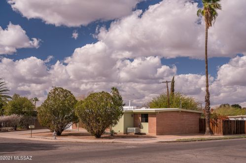 6665 Mary Dr, Tucson AZ 85730-2038 exterior