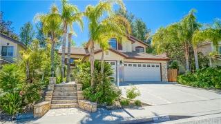 28620 Applewood Ln, Santa Clarita, CA 91384-4341