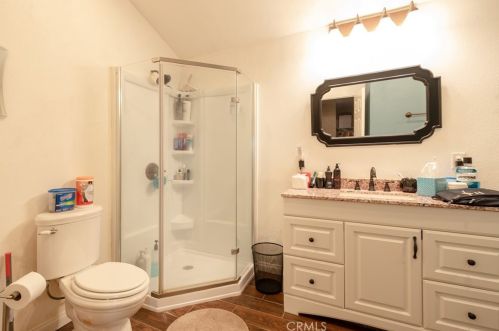 15226 Calle Los Hidalgos, Santa Clarita CA  91390-1035 exterior