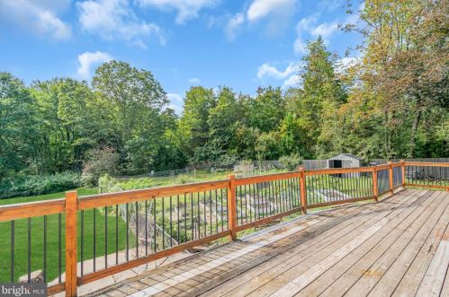 16 Bayberry Rd, Princeton NJ  08540-7417 exterior