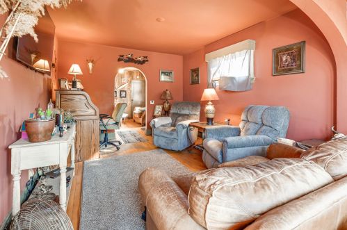 2402 Marshall St, Manitowoc, WI 54220-4846