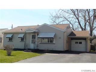 1923 Goodman St, Rochester, NY 14609-1031