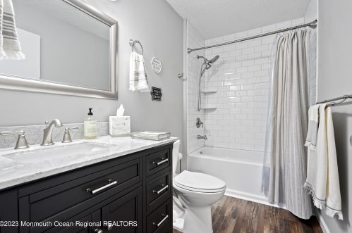 76 Players Cir, Tinton Falls NJ  07724-3805 exterior