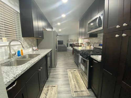 1609 Marty Ct, Modesto CA  95350-0514 exterior