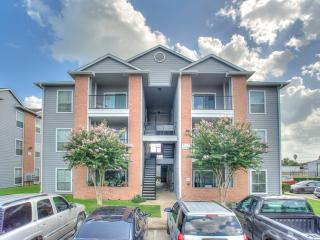 7310 Sherman St, Houston TX  77011-3846 exterior