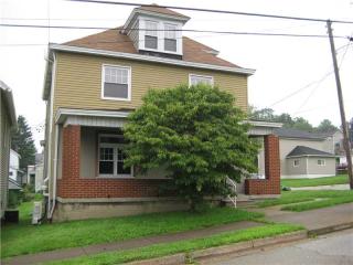 727 Arlington Ave, Jeannette, PA 15644-1902