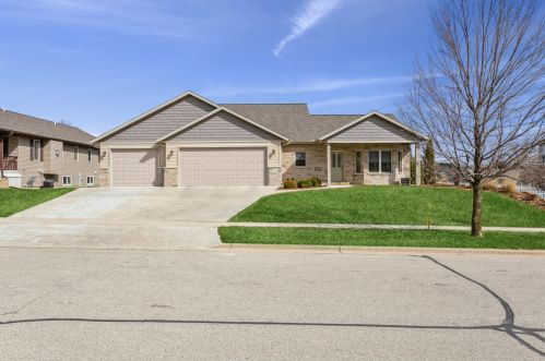 610 Shna Bek Trl, Kewaskum, WI 53040-9363