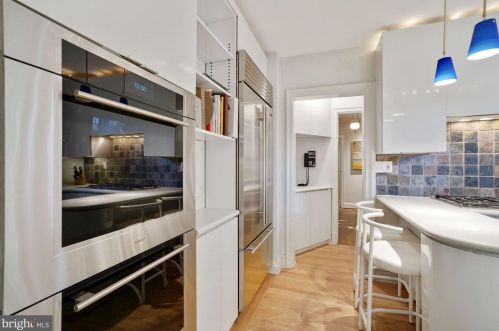 4310 42, Washington DC 20016-4613 exterior