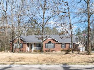 2129 Pridgeonfarm Rd, Fayetteville NC  28306-7603 exterior