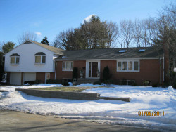 72 Sharpe Rd, Newton, MA 02459-3054