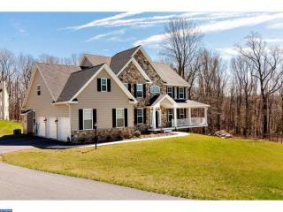 12 Millstone Ln, Pottstown, PA 19465-8880