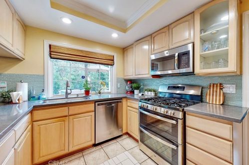 28608 Mount Shasta Dr, Palos Verdes Estates CA  90275-1926 exterior