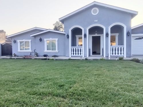 3780 La Hacienda Dr, San Bernardino CA  92404-2039 exterior