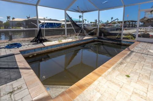 2852 York Rd, Saint James City FL  33956-2295 exterior